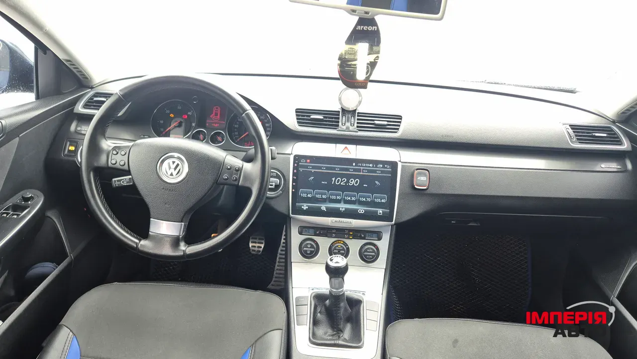 Volkswagen Passat - фото 13