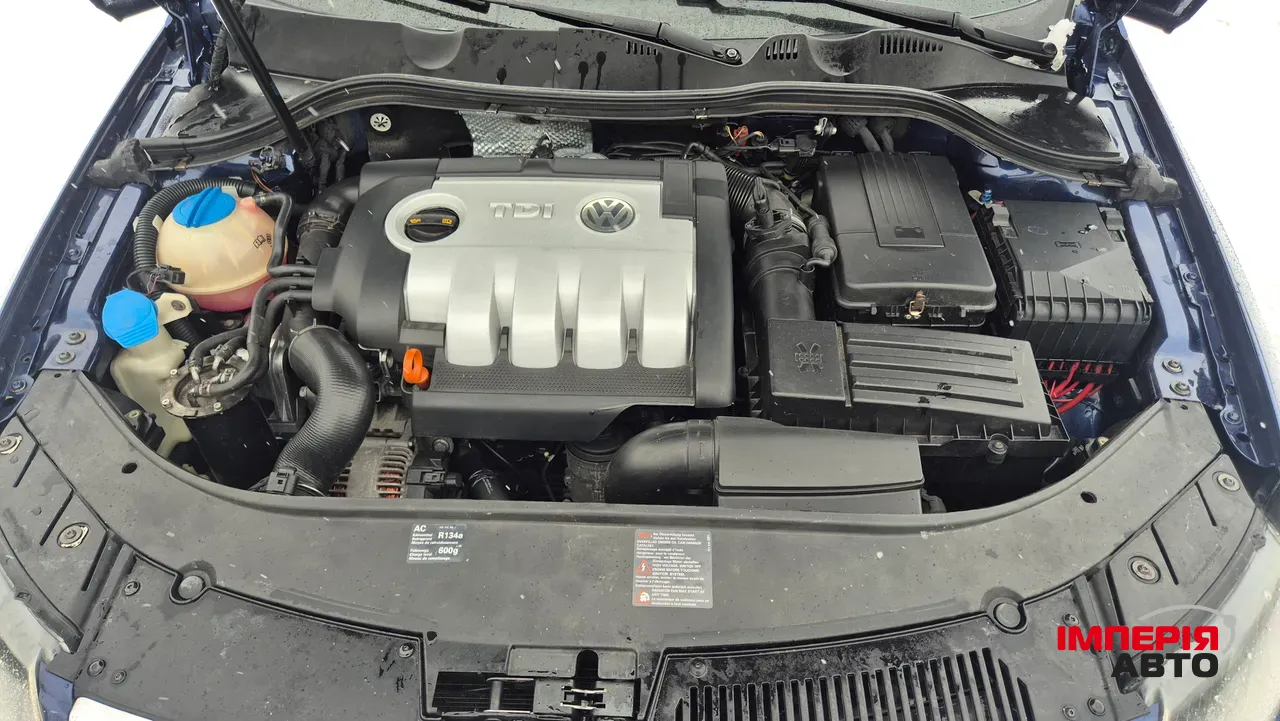 Volkswagen Passat - фото 12