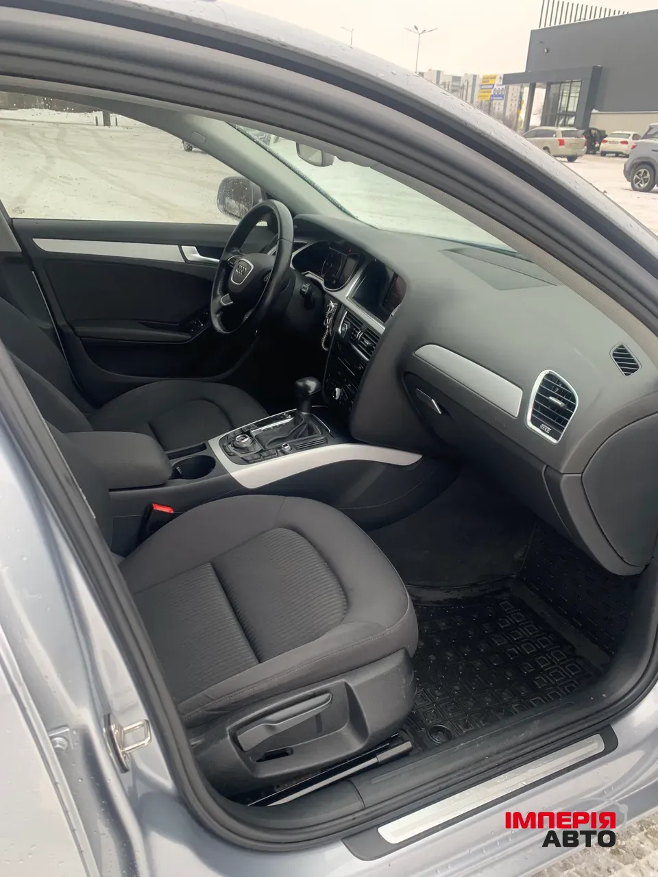 Audi A4 - фото 15