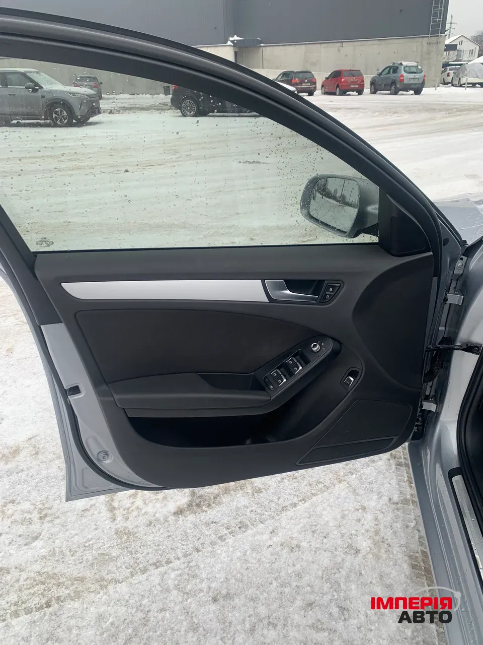 Audi A4 - фото 12