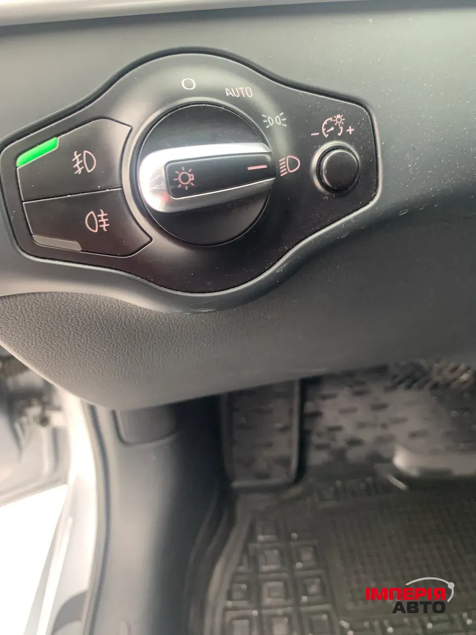 Audi A4 - фото 23