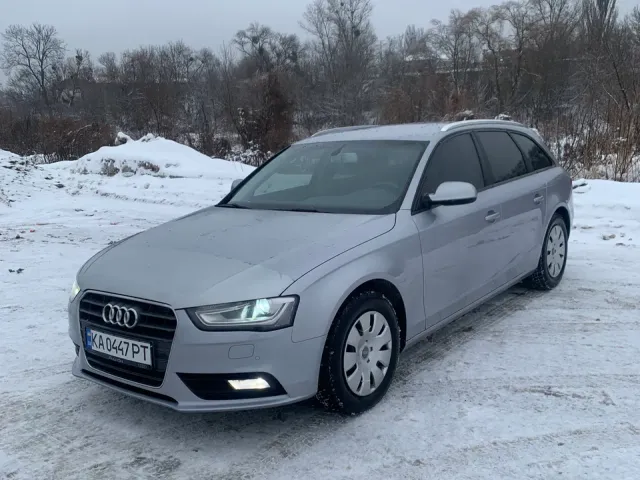 Audi A4 - фото 1