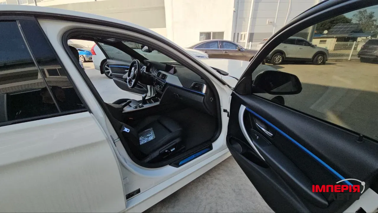 BMW 3 серії - фото 12