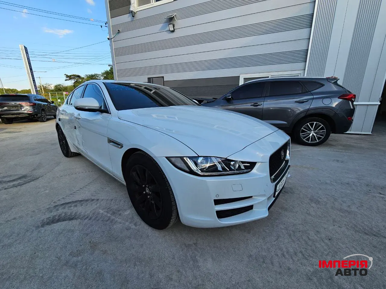 Jaguar XE - фото 9