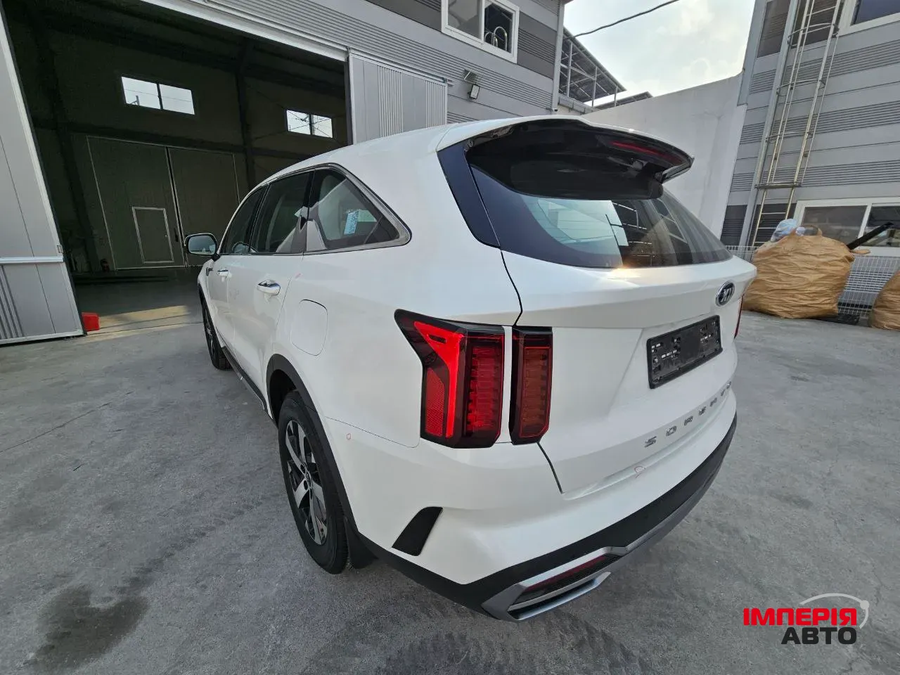 Kia Sorento - фото 3