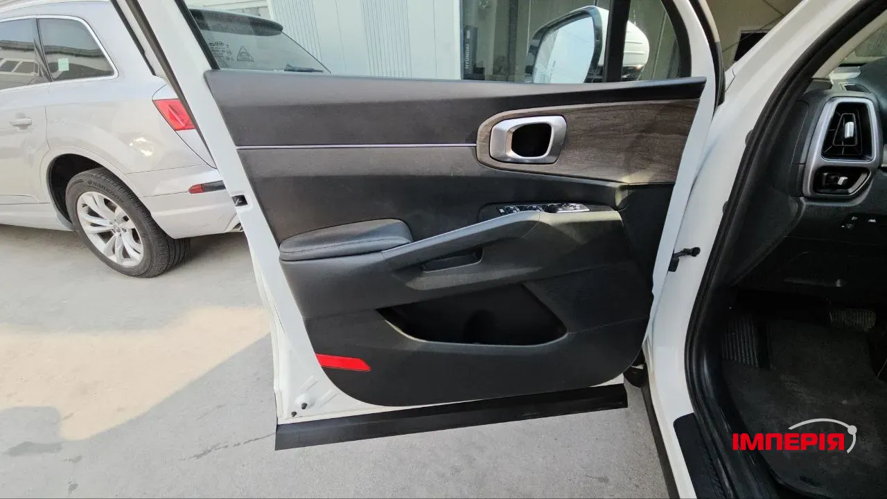 Kia Sorento - фото 9