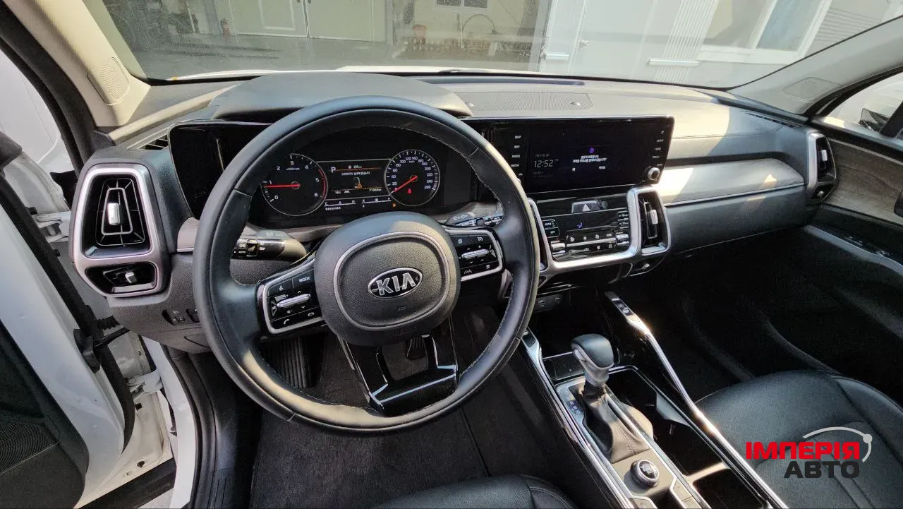 Kia Sorento - фото 11