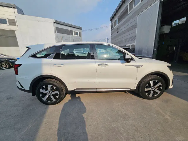 Kia Sorento - фото 5