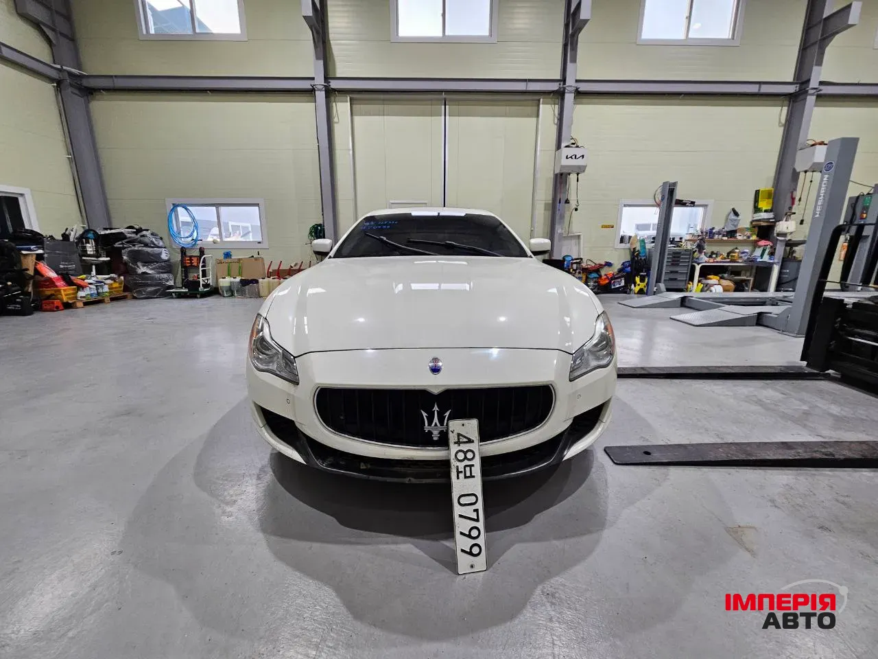 Maserati Quattroporte - фото 1