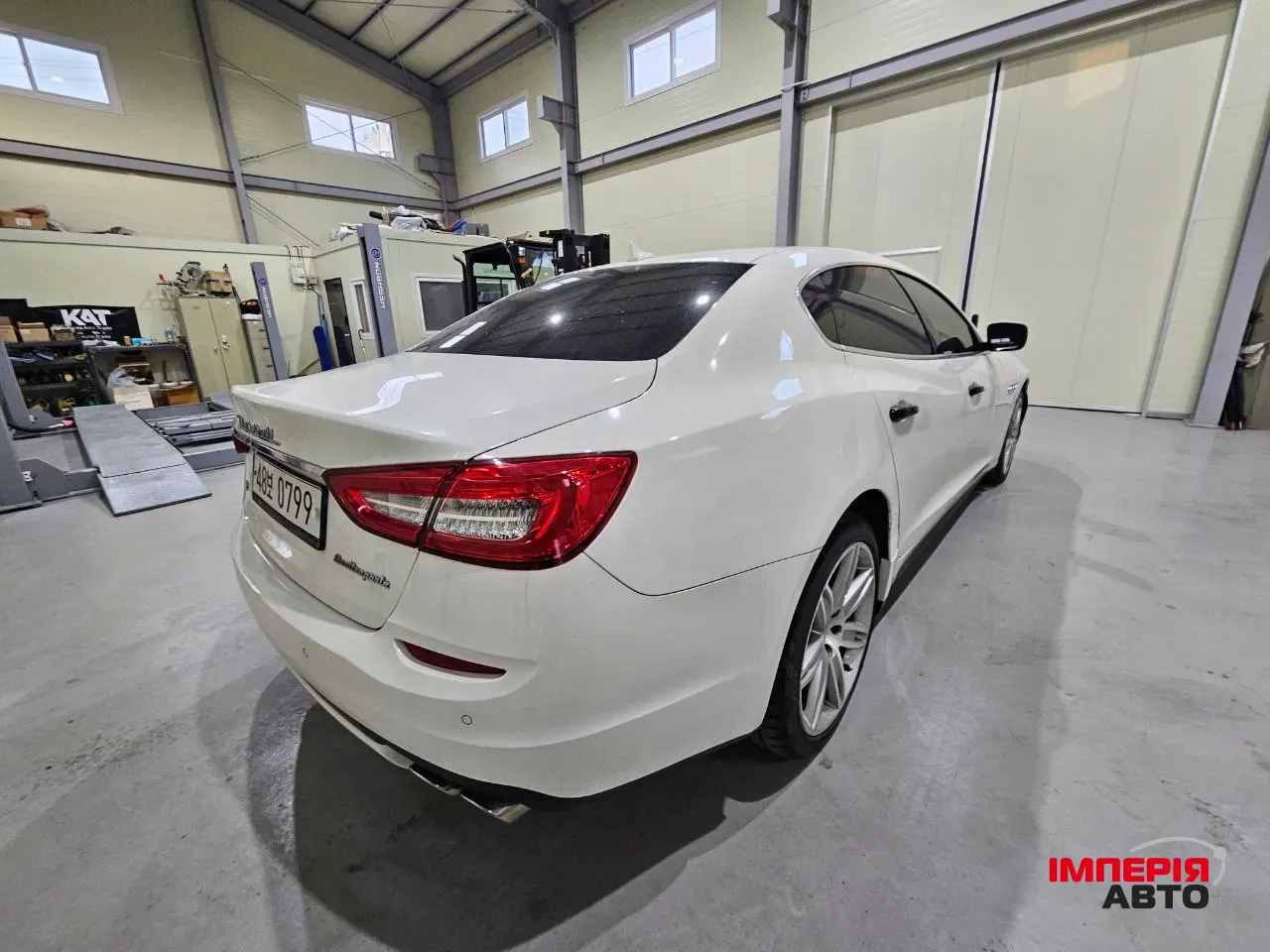 Maserati Quattroporte - фото 3