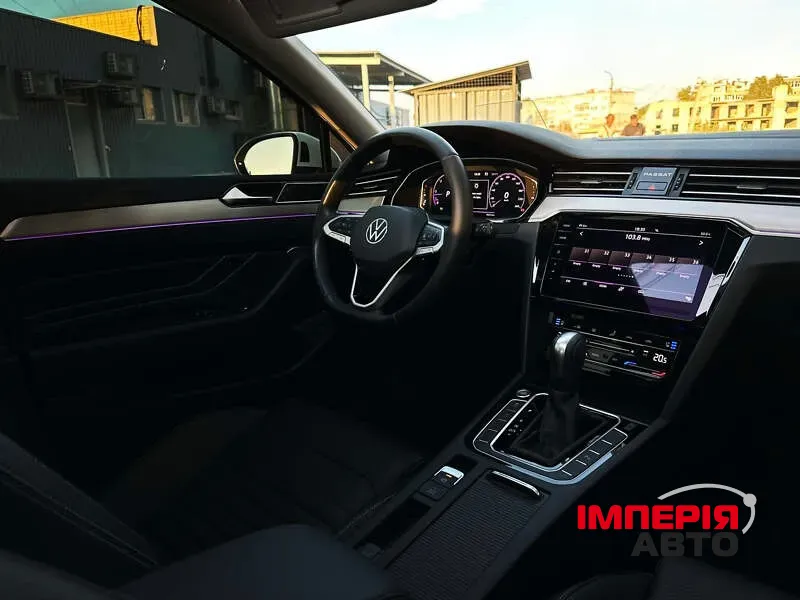 Volkswagen Passat - фото 10