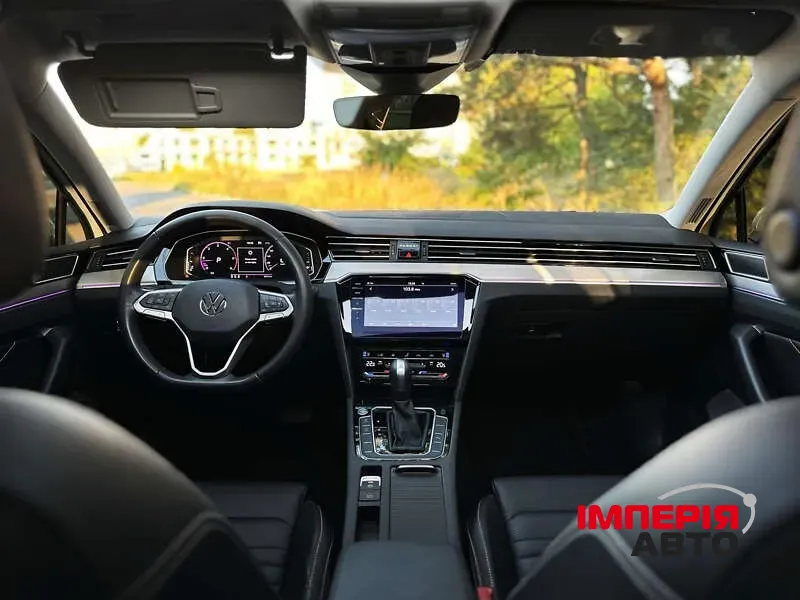 Volkswagen Passat - фото 16