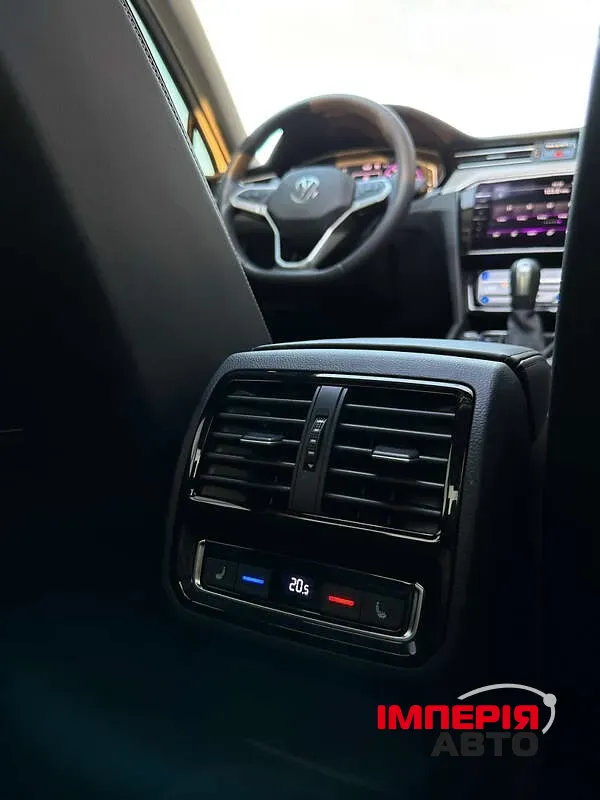 Volkswagen Passat - фото 11