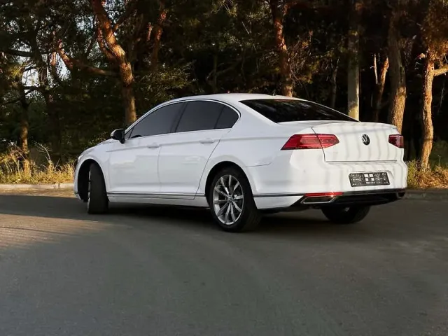 Volkswagen Passat - фото 5