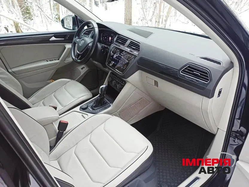 Volkswagen Tiguan - фото 6