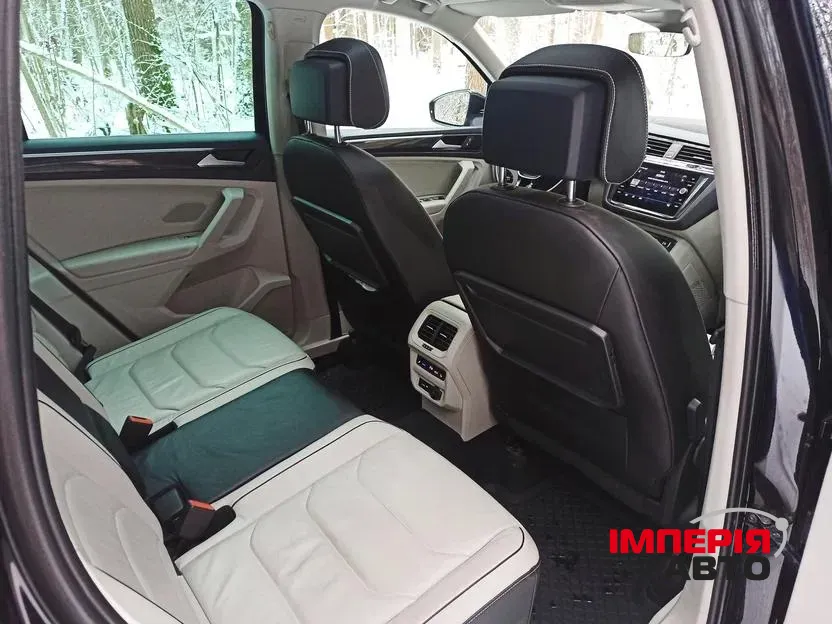 Volkswagen Tiguan - фото 8