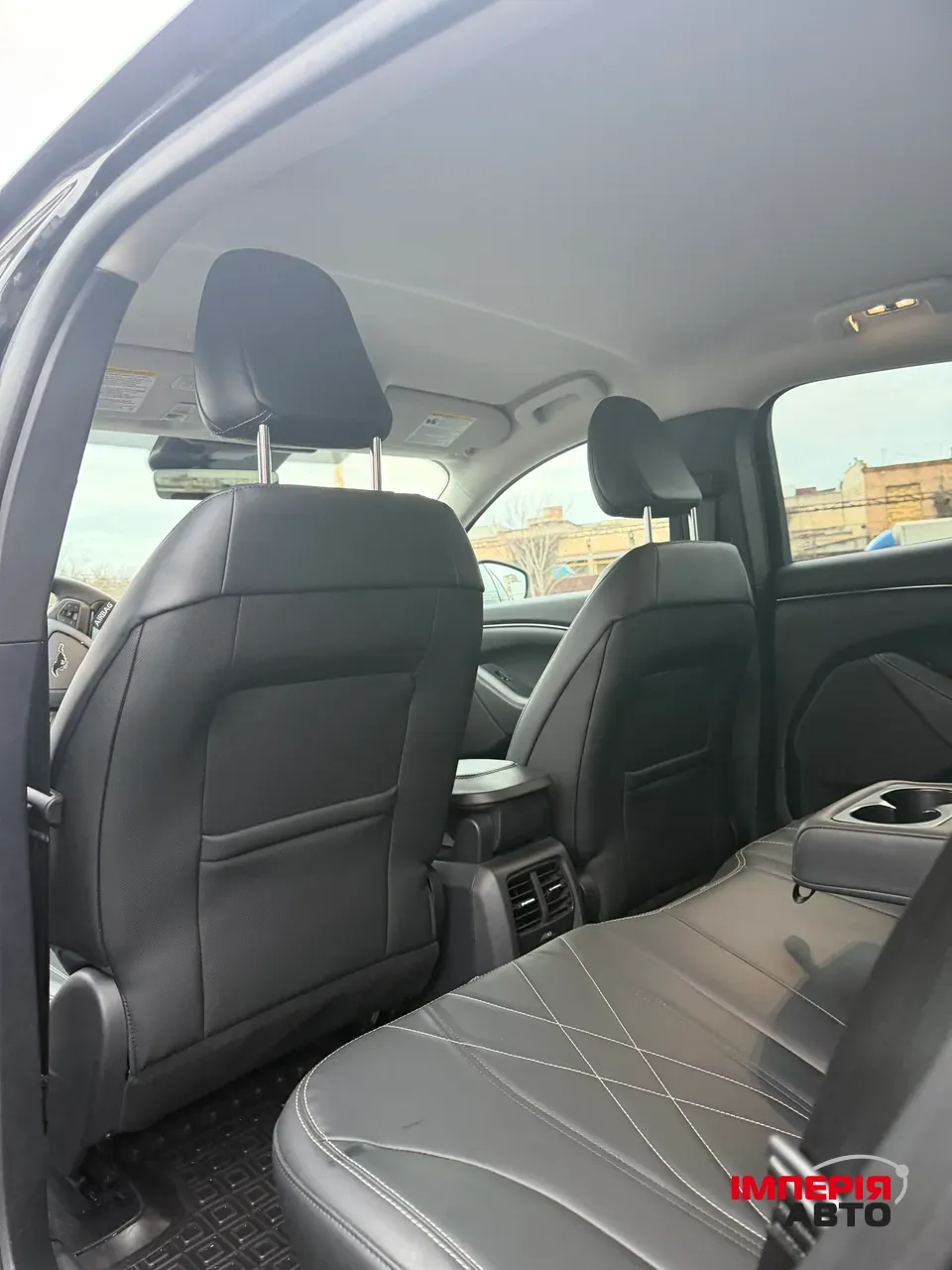 Ford Mustang Mach-E - фото 19