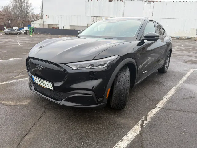 Ford Mustang Mach-E - фото 2