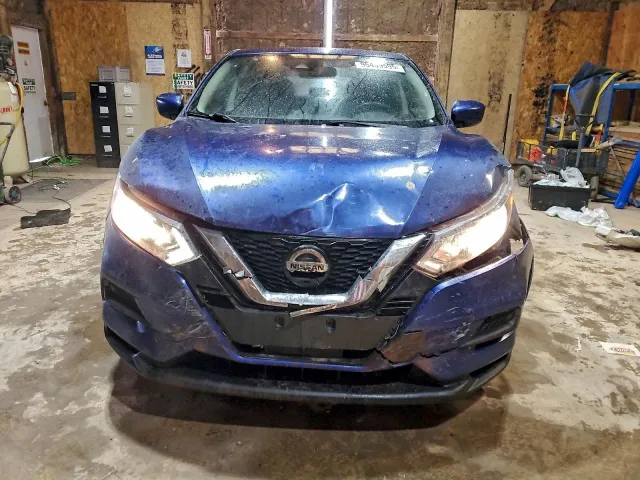 Nissan Rogue Sport - фото 2