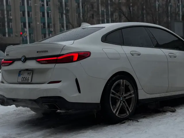 BMW 2 серії - фото 4