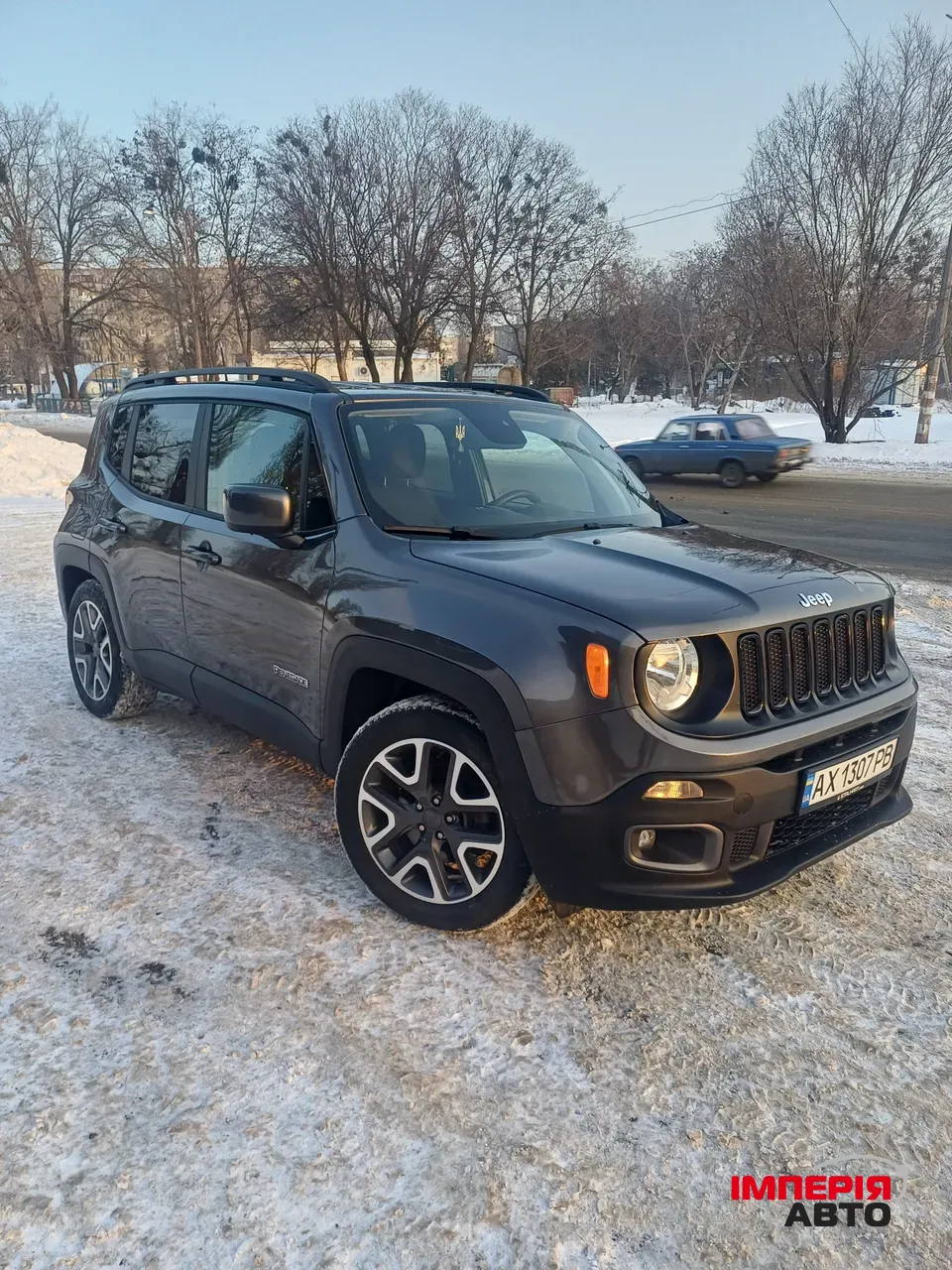 Jeep Renegade - фото 1