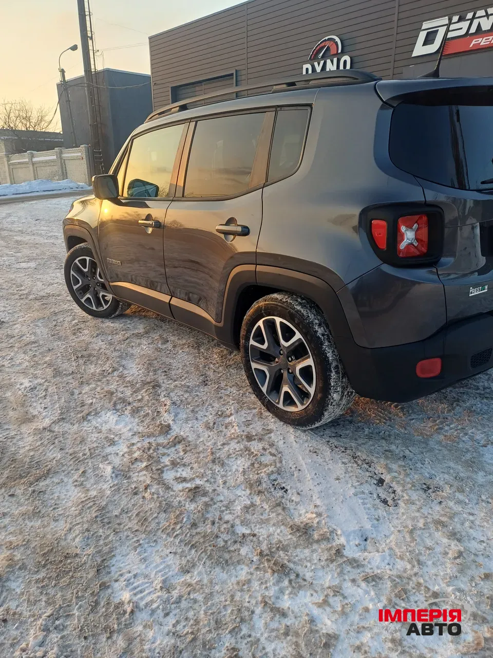 Jeep Renegade - фото 5