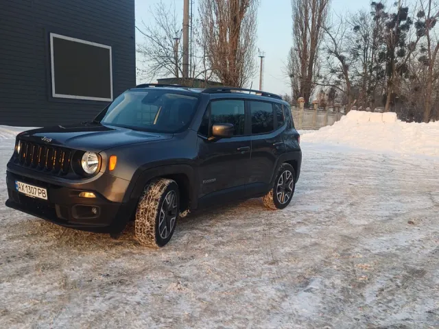 Jeep Renegade - фото 2