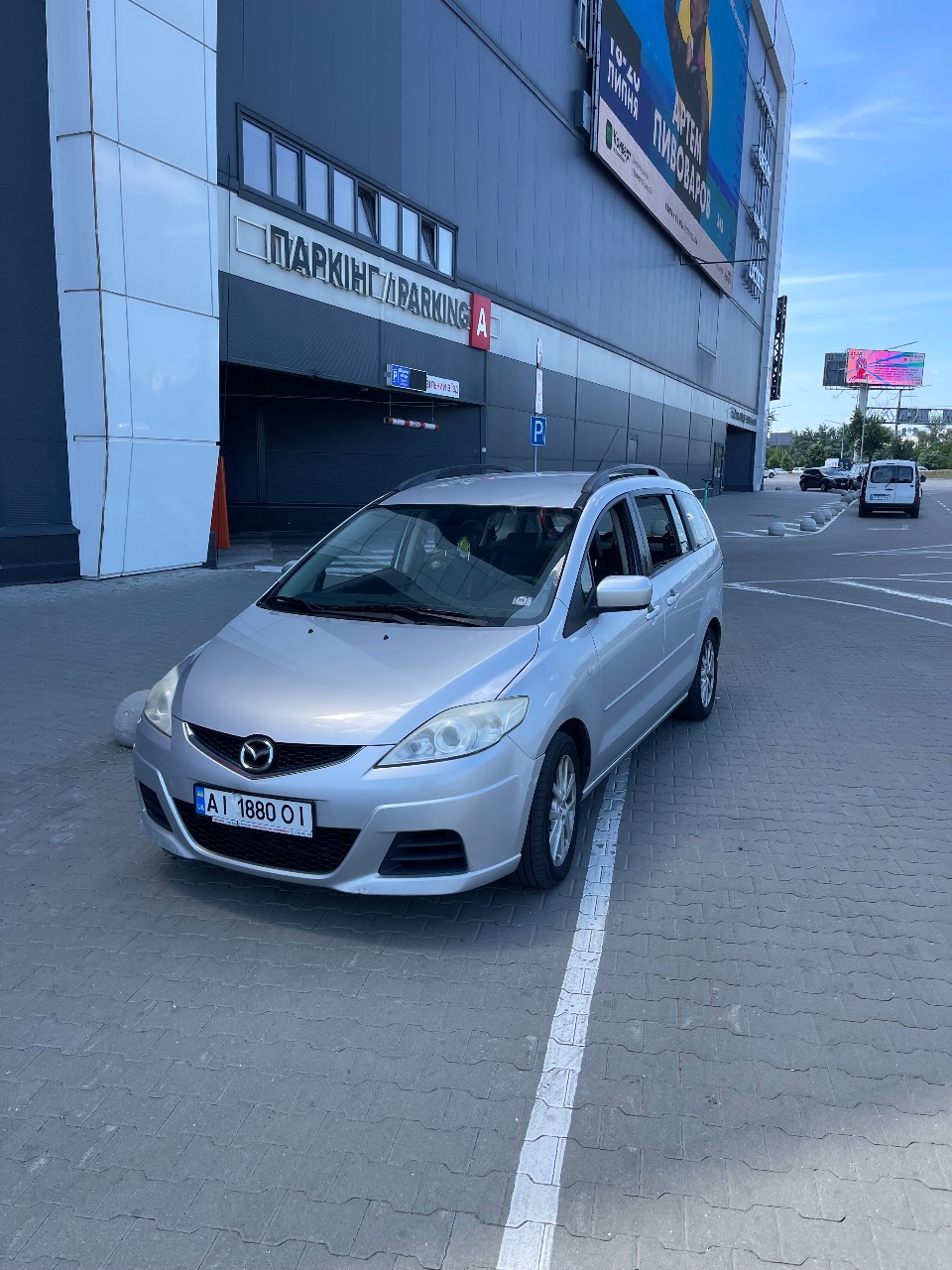 Mazda 5 - фото 4