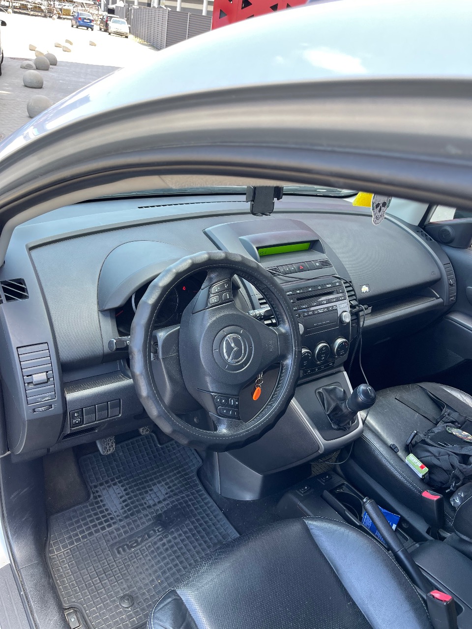 Mazda 5 - фото 1