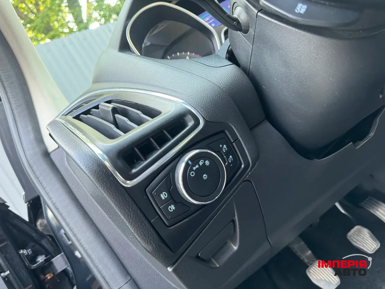 Ford Focus - фото 19