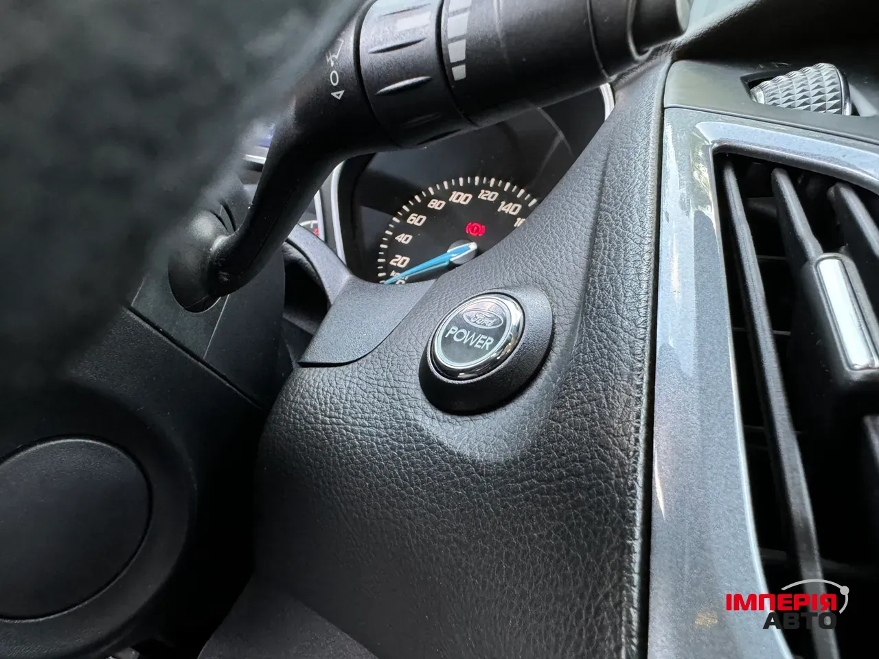 Ford Focus - фото 30