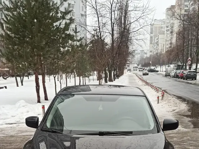 Nissan Sentra - фото 1