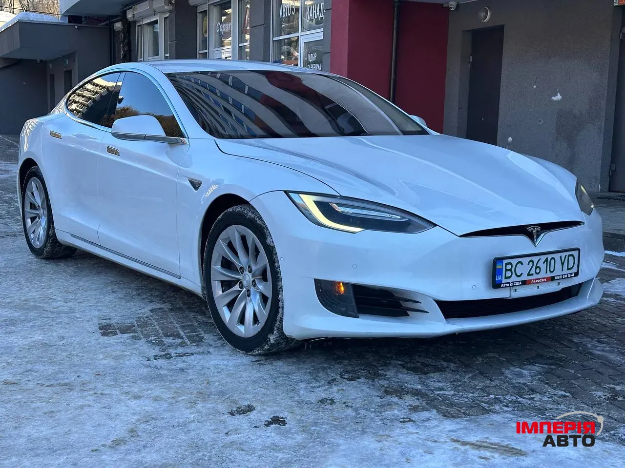 Tesla Model S - фото 2