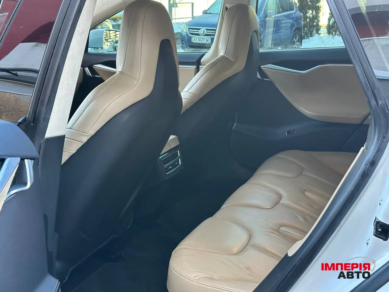 Tesla Model S - фото 7