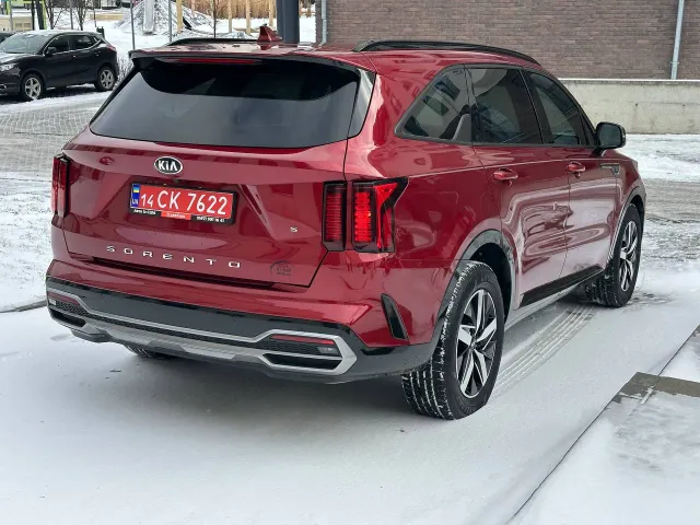 Kia Sorento - фото 5