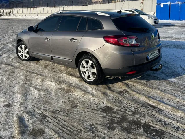 Renault Megane - фото 5
