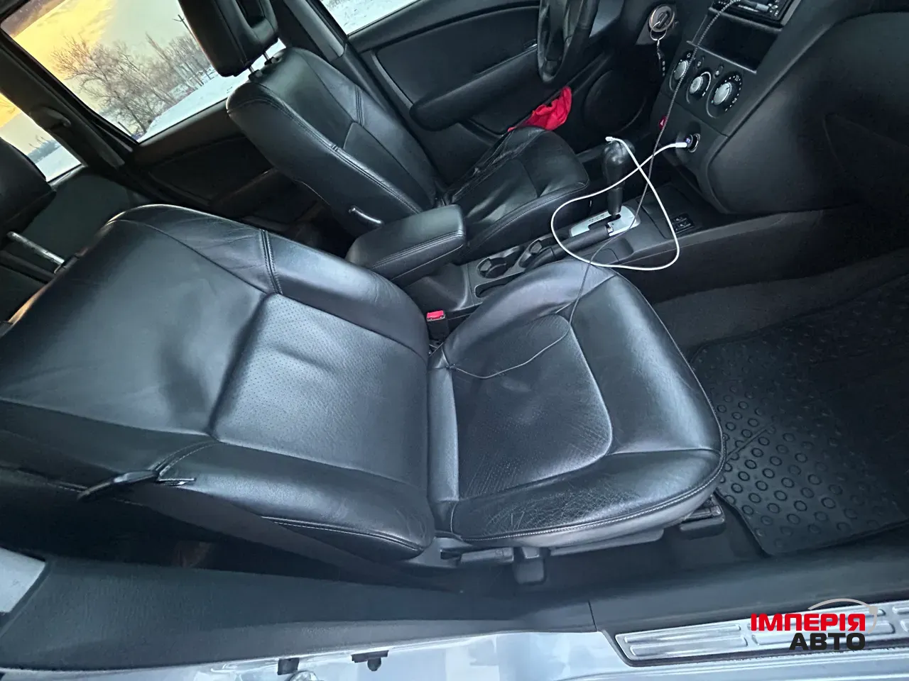 Mitsubishi Outlander - фото 8