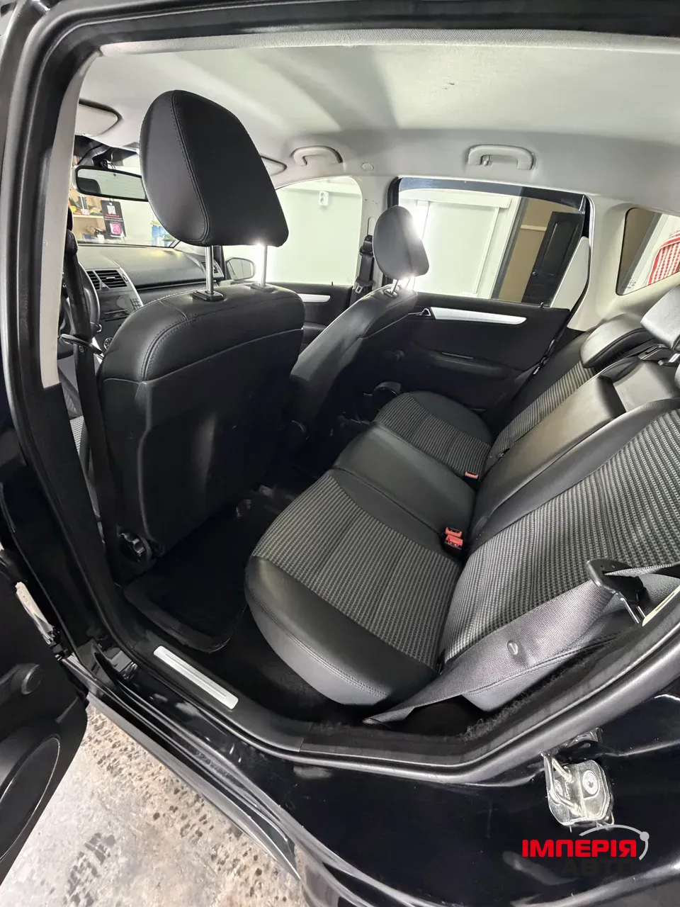 Mercedes-Benz A-Класс - фото 9