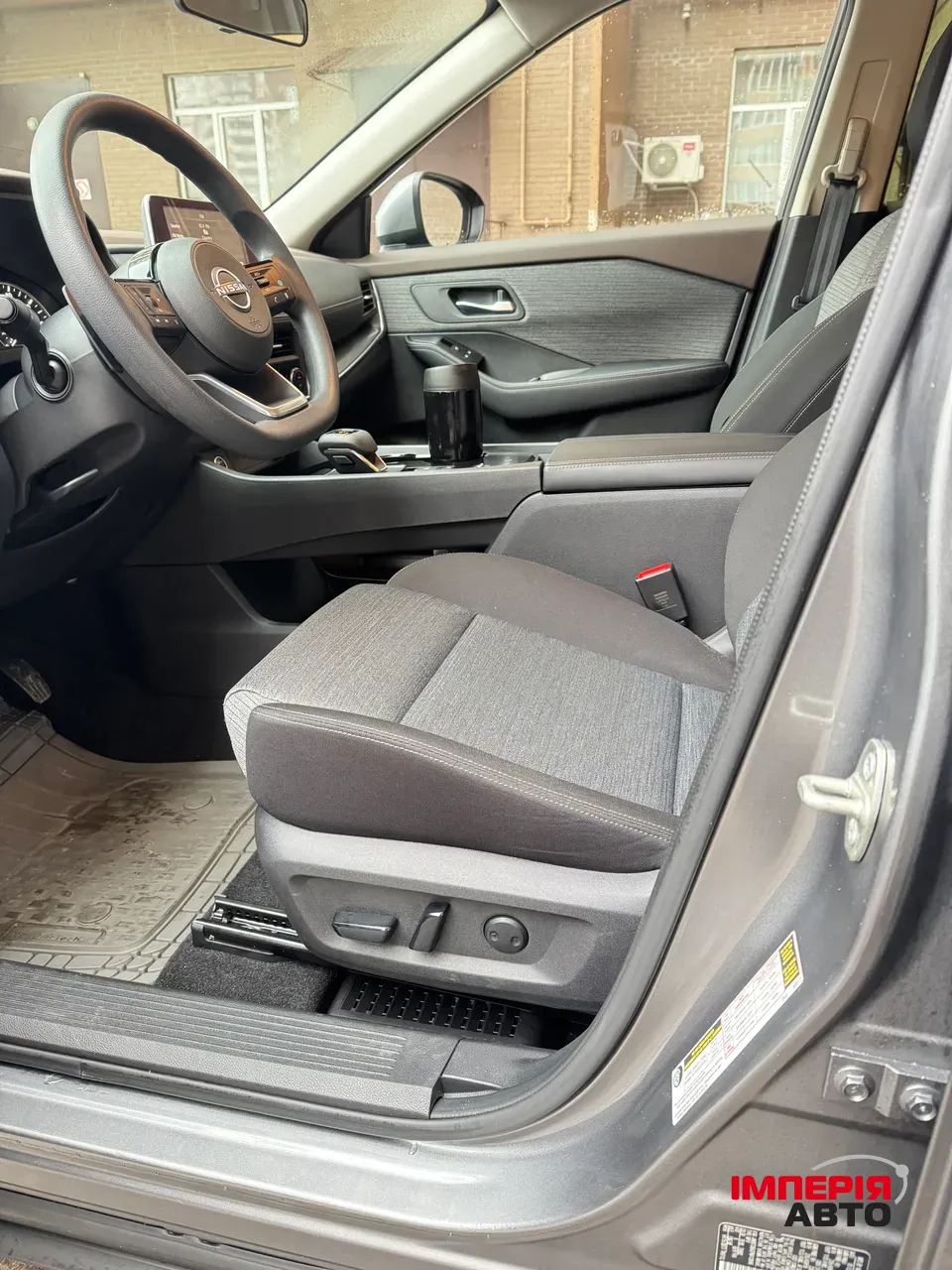 Nissan Rogue - фото 14