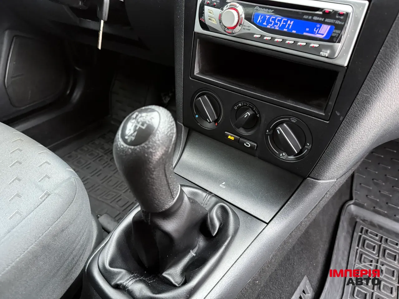 Skoda Octavia - фото 15