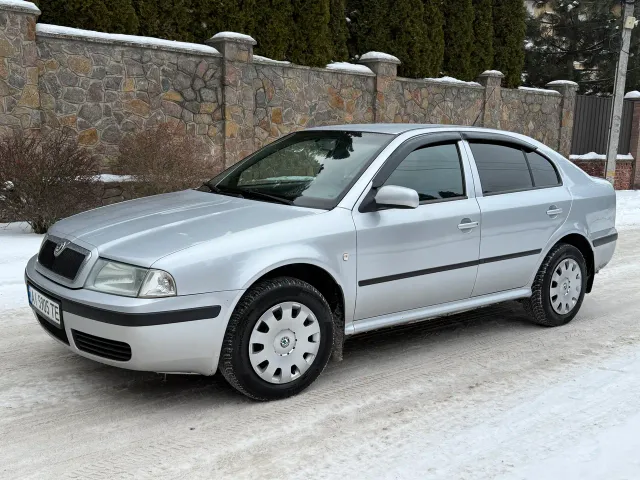 Skoda Octavia - фото 3