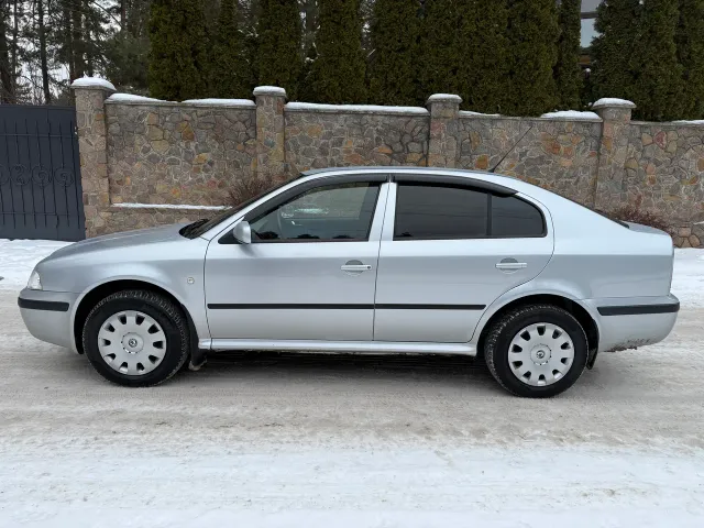 Skoda Octavia - фото 4