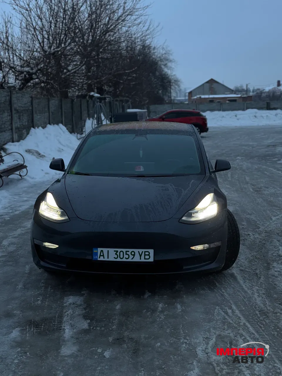 Tesla Model 3 - фото 1