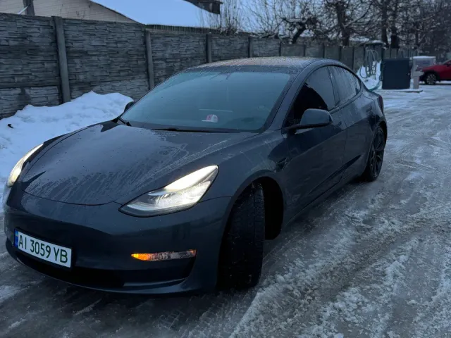 Tesla Model 3 - фото 2