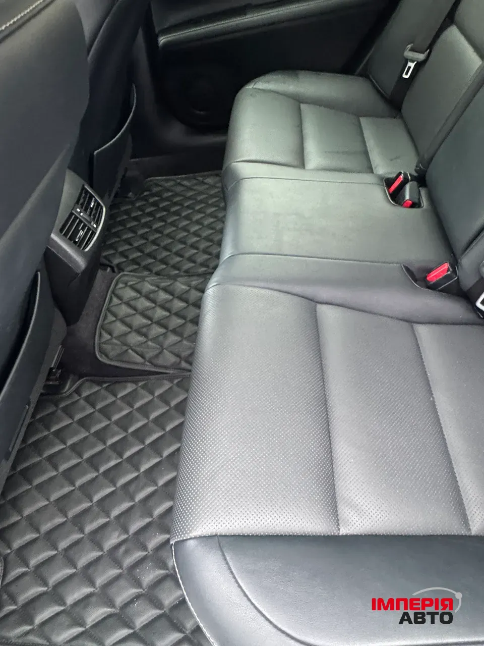 Lexus ES - фото 17