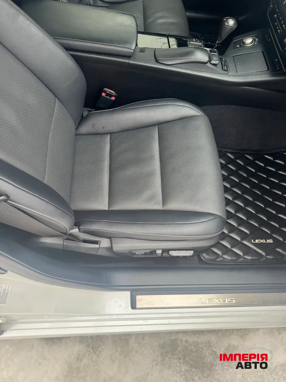 Lexus ES - фото 21