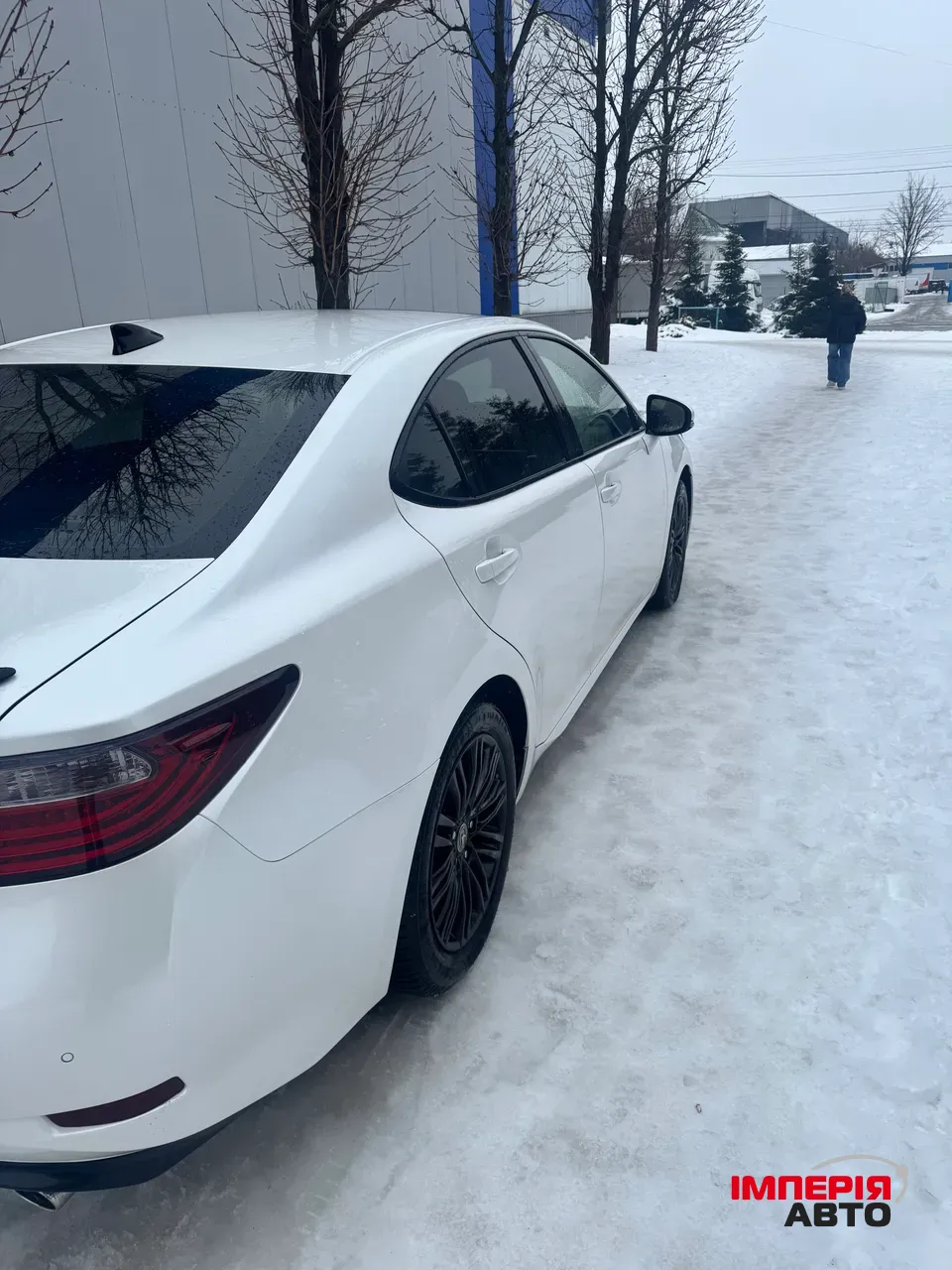 Lexus ES - фото 7