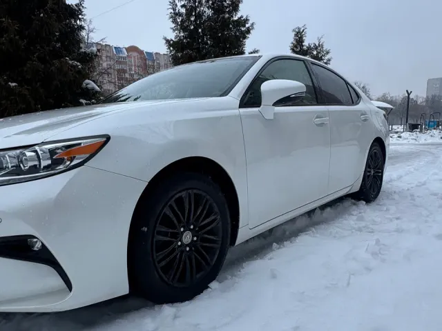 Lexus ES - фото 5