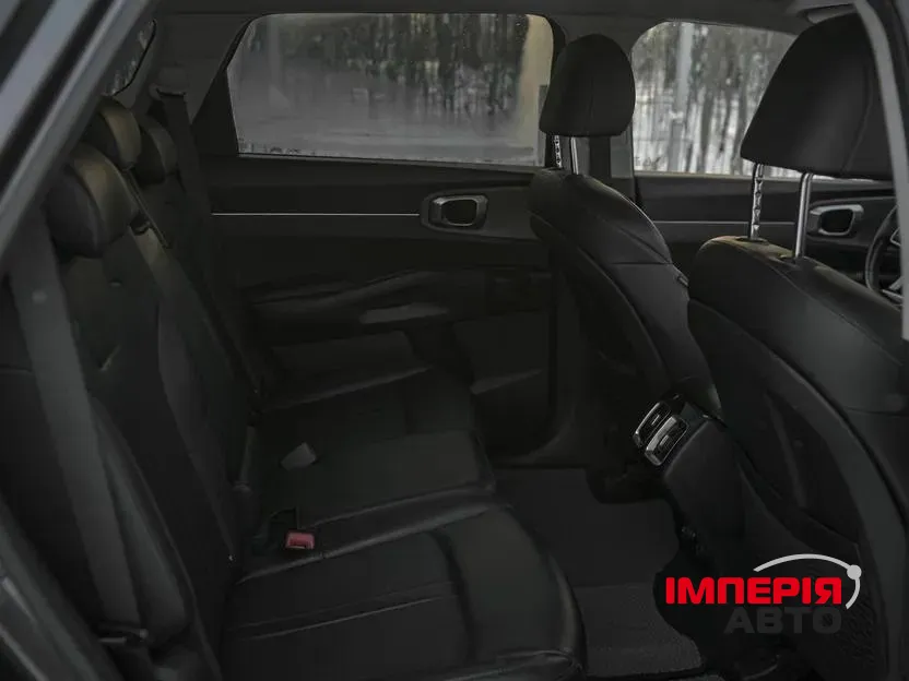 Kia Sorento - фото 7