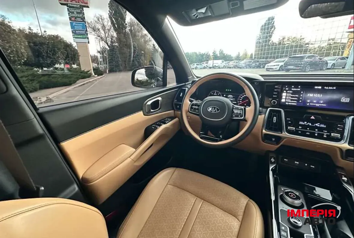Kia Sorento - фото 7